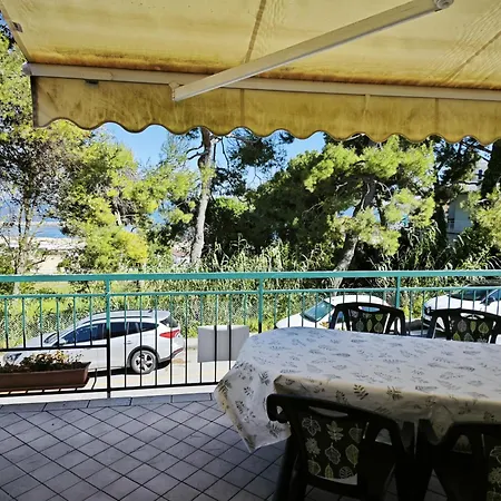 R07 - Trilocale Con Terrazzo E Garage דירה נומאנה