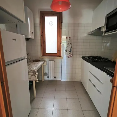 R07 - Trilocale Con Terrazzo E Garage דירה נומאנה