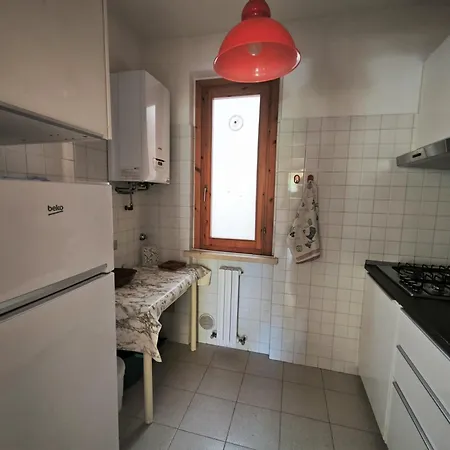 R07 - Trilocale Con Terrazzo E Garage Apartmán *