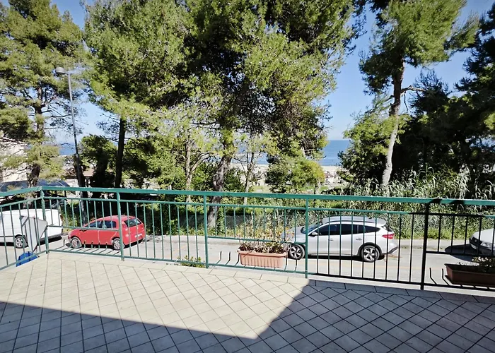 R07 - Trilocale Con Terrazzo E Garage * Numana