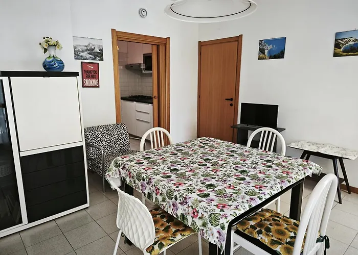 Διαμέρισμα R07 - Trilocale Con Terrazzo E Garage *